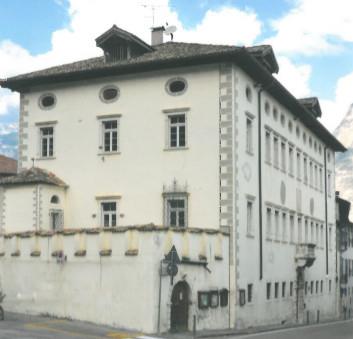9 - Herrenhof